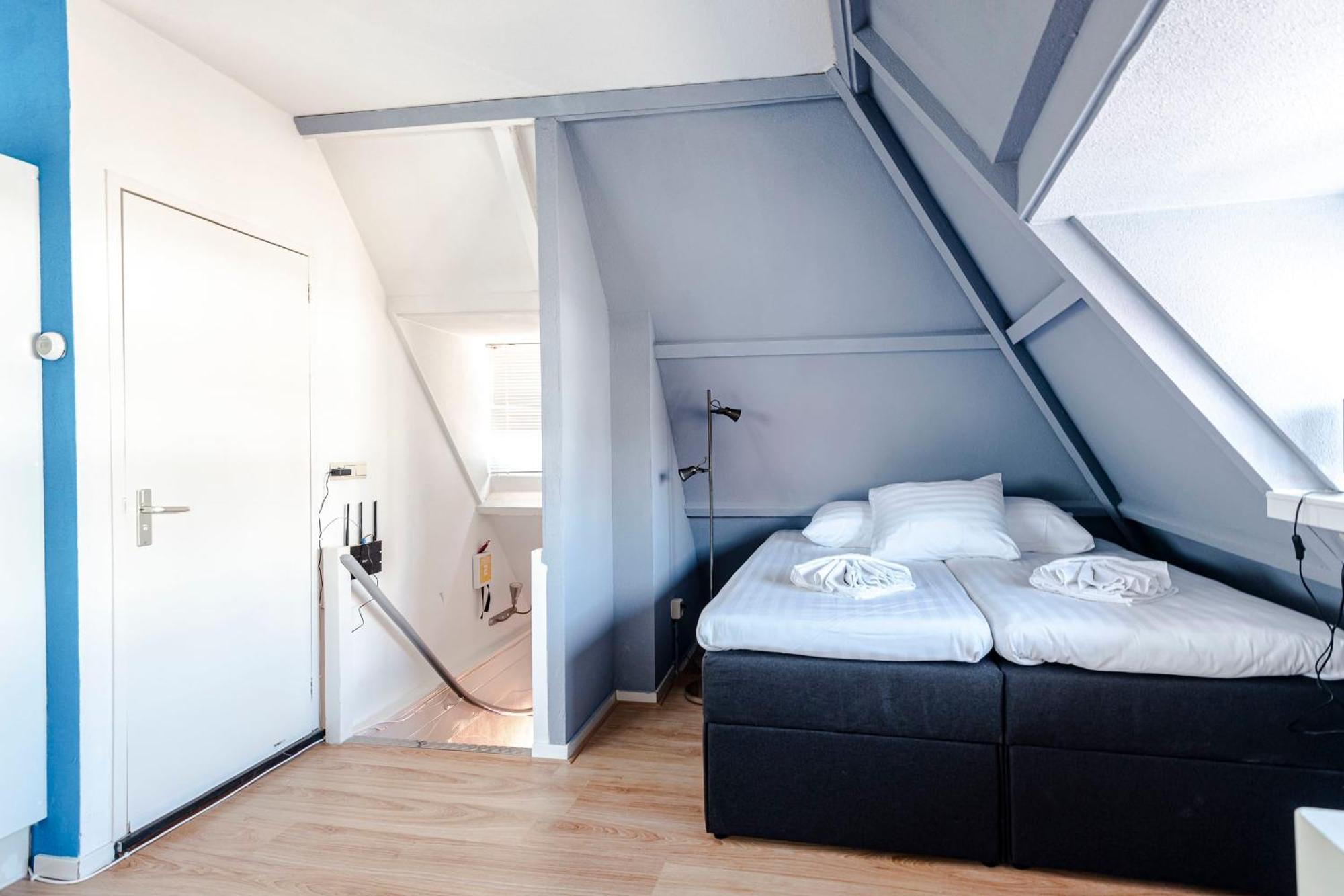 Bluys Apartment Зандфорт Экстерьер фото